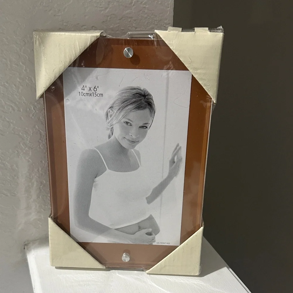 Elegant Glass Picture Frame